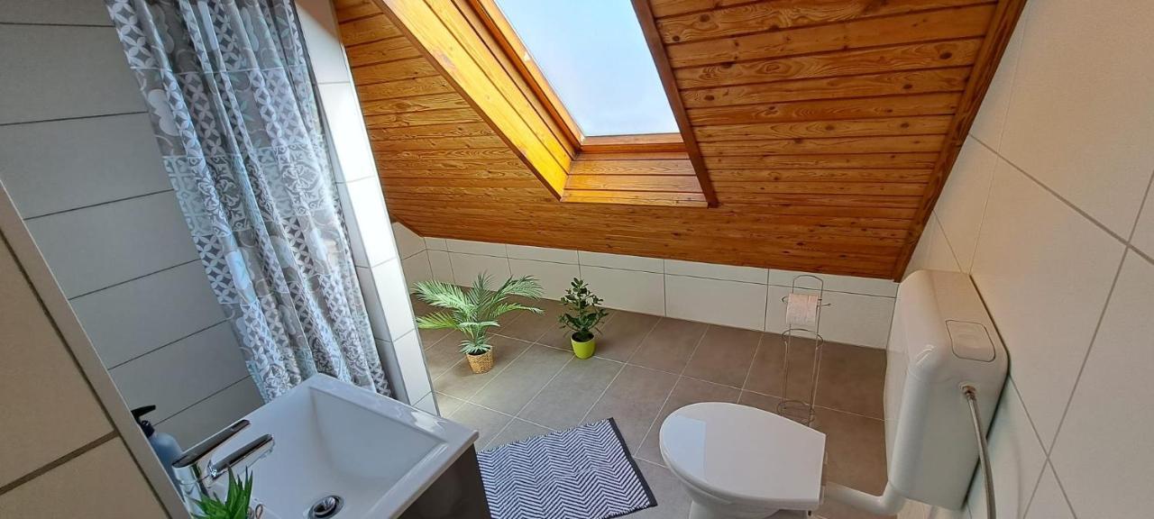 Babi Apartmanhaz Gyenesdiás Esterno foto