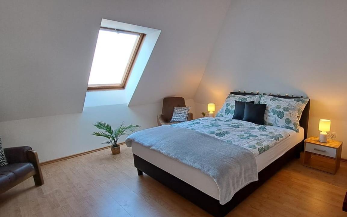 Babi Apartmanhaz Gyenesdiás Esterno foto